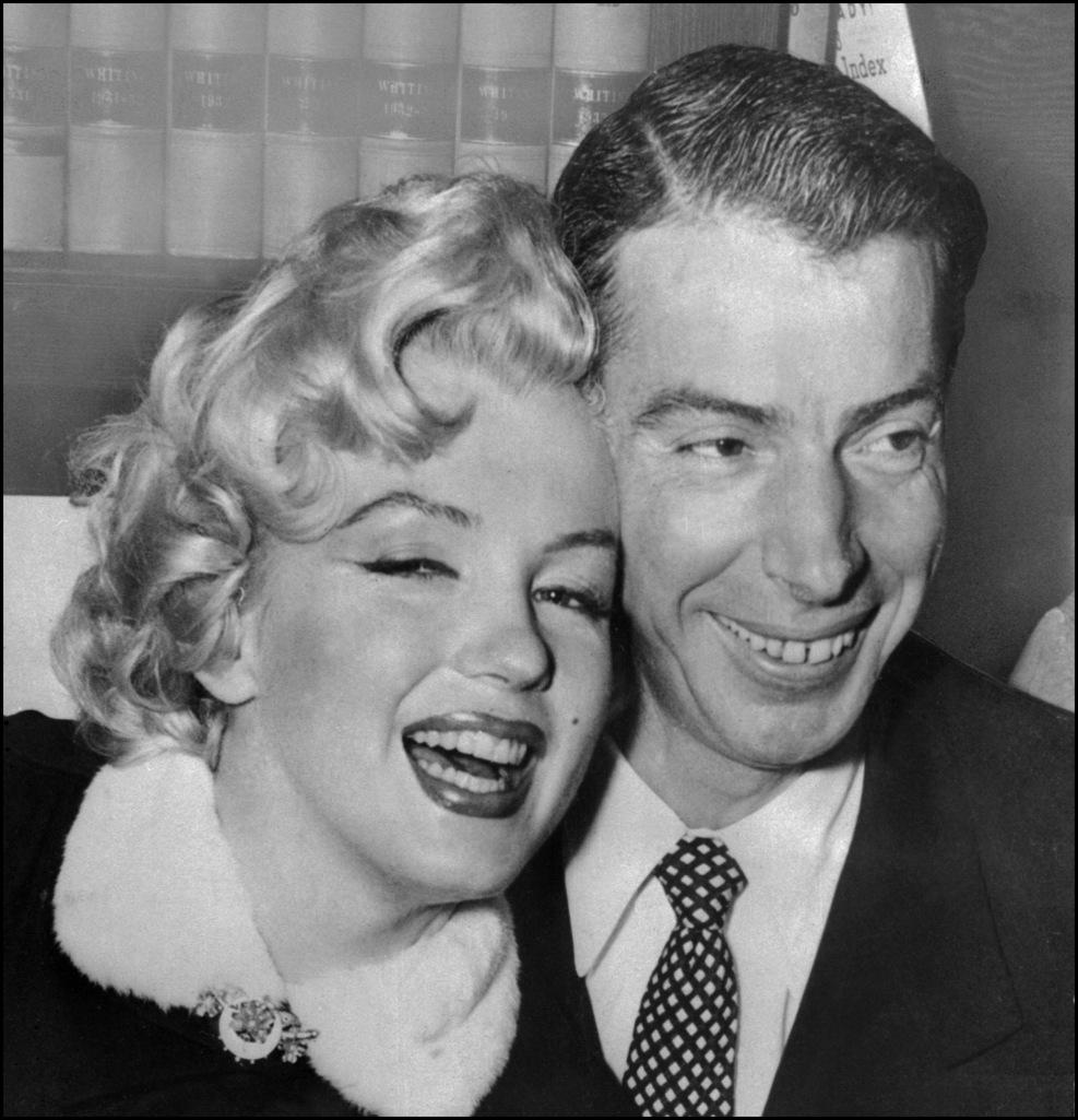 (FILE PHOTO) 14th January 2014 marks 60 years since iconic American actress Marilyn Monroe married American Baseball player Joe DiMaggio in San Francisco on January 14, 1954. DiMaggio and Monroe were divorced in October 1954, just 274 days after they were married, with the actress citing mental cruelty in the divorce petition. SAN FRANCISCO, UNITED STATES: Picture dated 01 April 1954 showing American actress Marilyn Monroe (L) with her husband baseball legend Joe DiMaggio during their wedding ceremony at San Francisco City hall. (Photo credit should read AFP/AFP/Getty Images) ORG XMIT: 156616713 ORIG FILE ID: 51656364