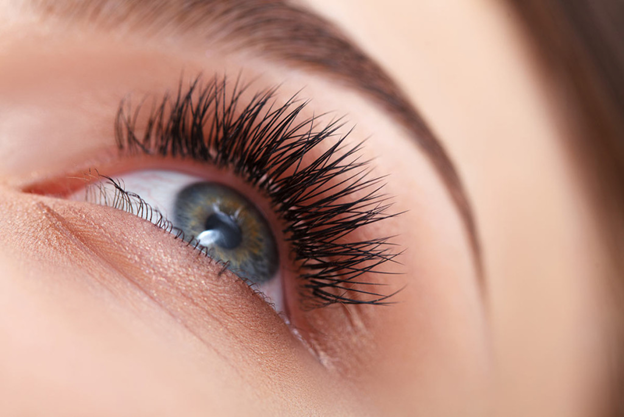 Photo of 10 habits of women with perfect eyelashes